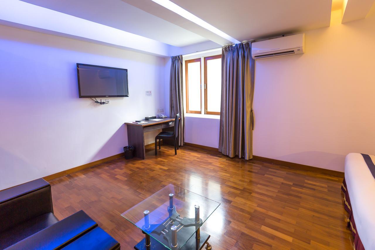 Sky View Hotel Rangun Zewnętrze zdjęcie